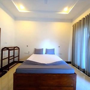 Double or Twin Room Private Bathroom